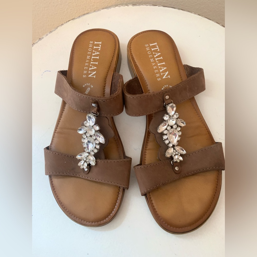 Italian ShoeMakers women’s sandal size 8 Used made in Italy